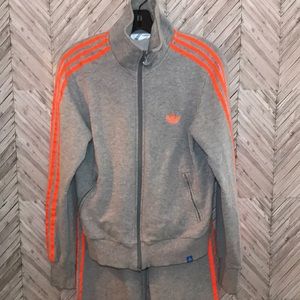 Adidas Women’s sweat suit size medium